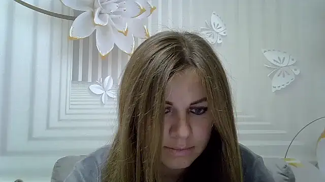 Snapshot of TinaFun4u chatting on 10-19-25, 07:14 TinaFun4u online show from 10-19-25, 07:14
