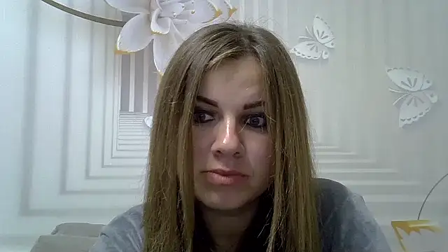 Snapshot of TinaFun4u chatting on 11-25-25, 09:04 TinaFun4u online show from 11-25-25, 09:04