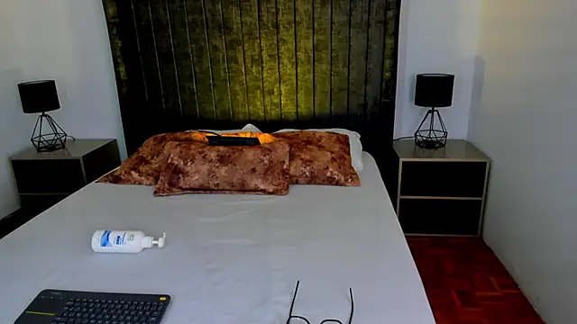 Snapshot of NataGarcia chatting on 01-24-25, 02:30 NataGarcia online show from 01-24-25, 02:30