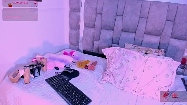 MorganitaX online show from 02-19-25, 08:20