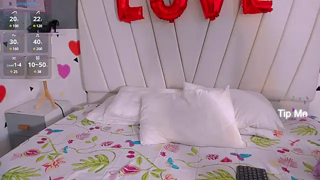 MorganitaX online show from 02-22-25, 01:02