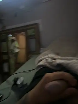 Snapshot of fejduyw1 chatting on 02-06-26, 03:22 fejduyw1 online show from 02-06-26, 03:22