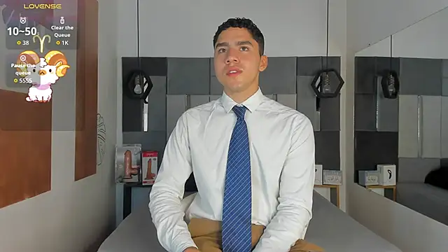 Snapshot of LiamNovak chatting on 11-25-25, 12:05 LiamNovak online show from 11-25-25, 12:05