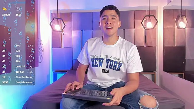 Snapshot of LiamNovak chatting on 11-28-25, 12:19 LiamNovak online show from 11-28-25, 12:19