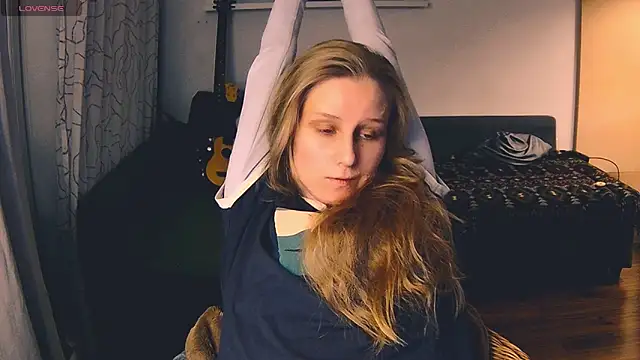 Snapshot of KatiKate chatting on 12-02-24, 04:53 KatiKate online show from 12-02-24, 04:53