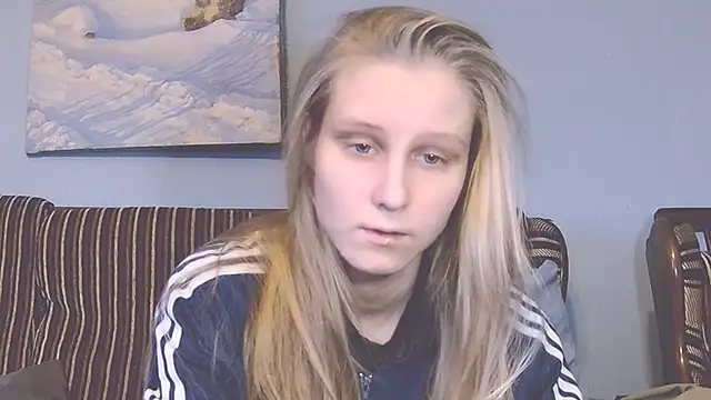 Snapshot of KatiKate chatting on 01-16-25, 11:15 KatiKate online show from 01-16-25, 11:15