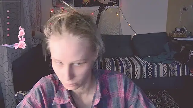 Snapshot of KatiKate chatting on 02-13-25, 10:54 KatiKate online show from 02-13-25, 10:54