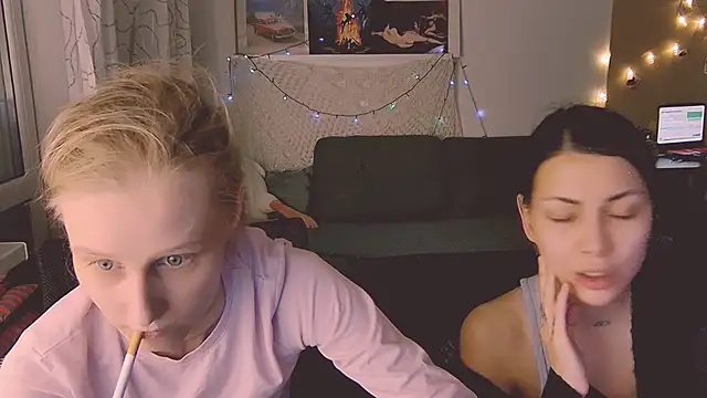 Snapshot of KatiKate chatting on 02-17-25, 11:42 KatiKate online show from 02-17-25, 11:42