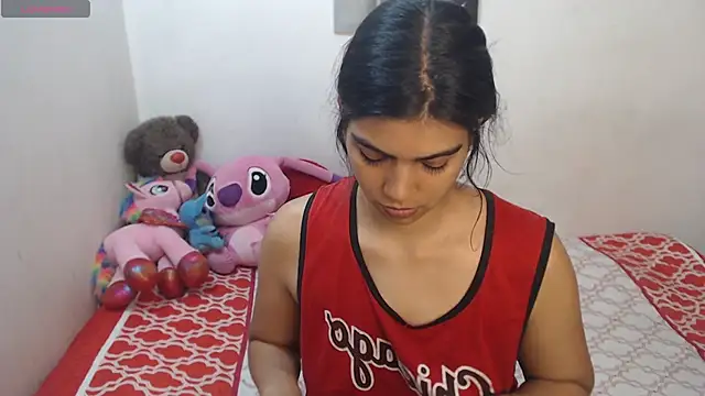 Snapshot of Pocahontas_Princess_ chatting on 05-05-26, 02:47 Pocahontas Princess online show from 05-05-26, 02:47