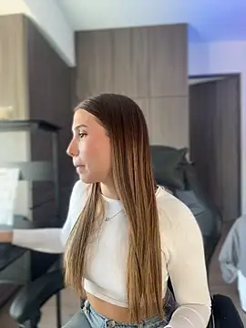 Snapshot of SophieRaily_ chatting on 11-06-25, 06:42 SophieRaily online show from 11-06-25, 06:42