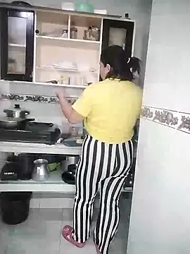 Snapshot of Marilin_Jessie chatting on 01-29-25, 10:43 Marilin Jessie online show from 01-29-25, 10:43