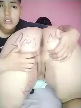 Snapshot of Marilin_Jessie chatting on 02-06-25, 11:10 Marilin Jessie online show from 02-06-25, 11:10