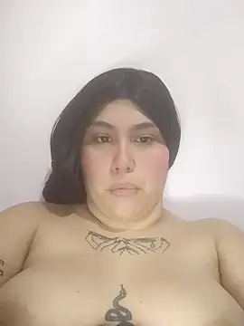 Snapshot of Marilin_Jessie chatting on 09-17-25, 01:13 Marilin Jessie online show from 09-17-25, 01:13