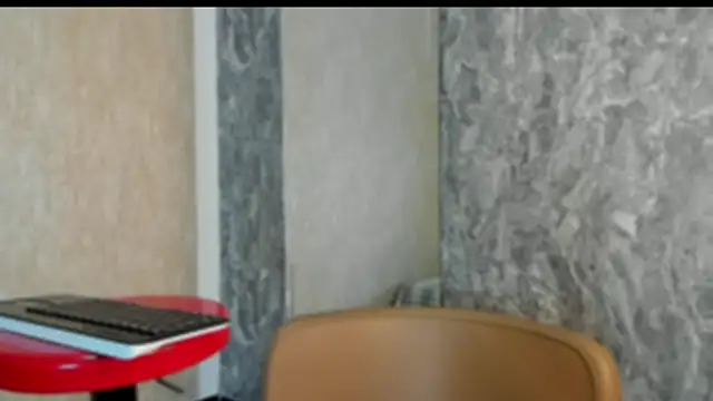 Snapshot of Violetrousse chatting on 02-14-25, 01:23 Violetrousse online show from 02-14-25, 01:23