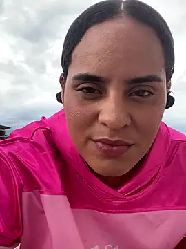 Snapshot of Violetrousse chatting on 11-03-25, 07:26 Violetrousse online show from 11-03-25, 07:26