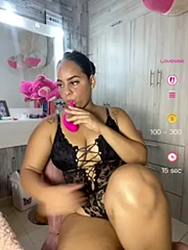 Snapshot of Violetrousse chatting on 05-22-26, 06:24 Violetrousse online show from 05-22-26, 06:24