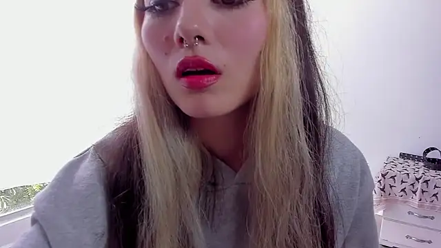 Snapshot of Sakito_Tokio chatting on 02-09-26, 09:41 Sakito Tokio online show from 02-09-26, 09:41