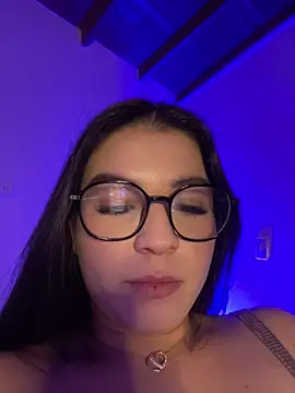 Blancanievess online show from 12-21-25, 02:51