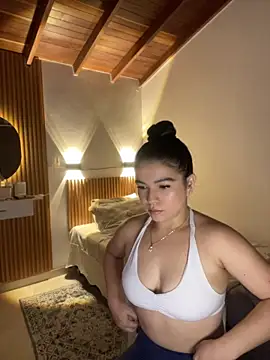 Blancanievess online show from 04-24-26, 03:20