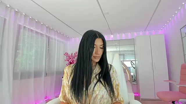 Snapshot of missdiamond_ chatting on 07-14-26, 07:35 missdiamond online show from 07-14-26, 07:35