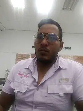 Snapshot of crazy_fetishsteban chatting on 11-05-25, 05:57 crazy fetishsteban online show from 11-05-25, 05:57