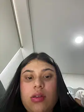 alissonfernandez  online show from 03-11-25, 07:25