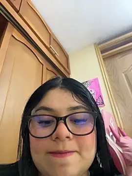 alissonfernandez  online show from 11-08-25, 05:01