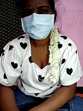 Snapshot of Villageammu18 chatting on 02-08-26, 05:05 Villageammu18 online show from 02-08-26, 05:05