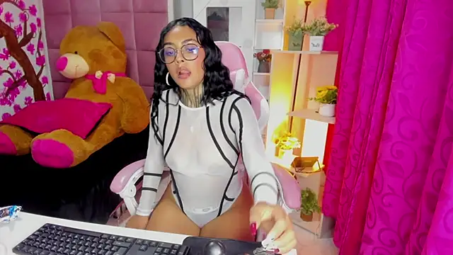 Snapshot of Lovely_celeste chatting on 06-02-26, 03:14 Lovely celeste online show from 06-02-26, 03:14