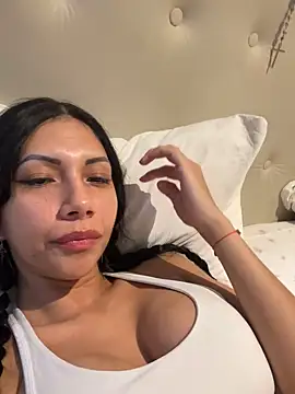 Snapshot of lapanteri chatting on 02-21-25, 01:33 lapanteri online show from 02-21-25, 01:33