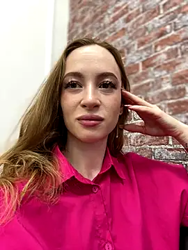 Snapshot of _AngelMoon_ chatting on 10-28-25, 03:43 AngelMoon online show from 10-28-25, 03:43