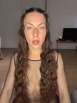 Snapshot of _ExoticGirl chatting on 11-28-25, 07:55 ExoticGirl online show from 11-28-25, 07:55