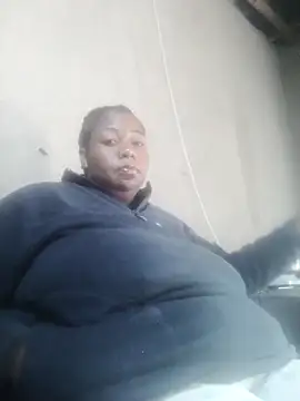 Snapshot of bustyboobs6 chatting on 11-14-25, 08:35 bustyboobs6 online show from 11-14-25, 08:35