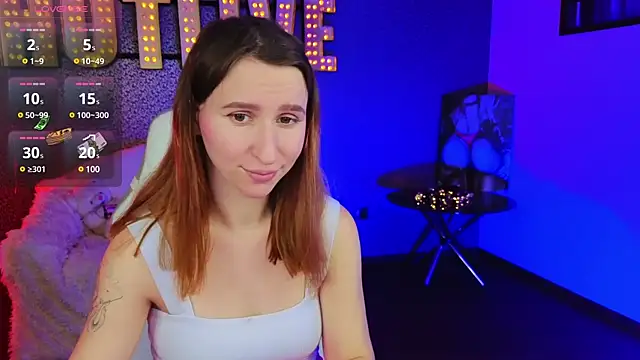 Snapshot of AliceBYKiss chatting on 12-20-24, 04:04 AliceBYKiss online show from 12-20-24, 04:04