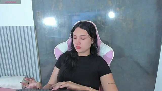 lana boomer online show from 10-30-25, 07:36