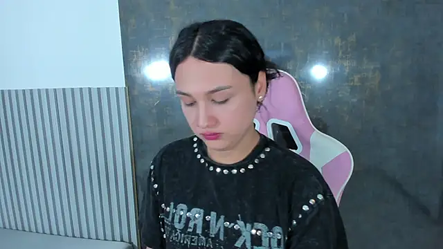 lana boomer online show from 11-11-25, 08:09