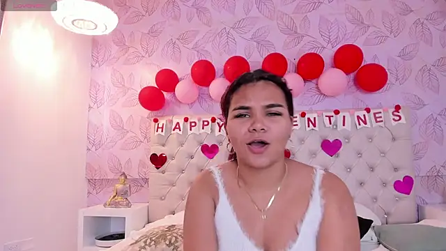 Carolina Evanss online show from 02-15-25, 03:31