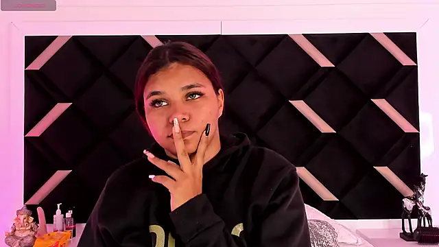 Carolina Evanss online show from 03-03-25, 03:30