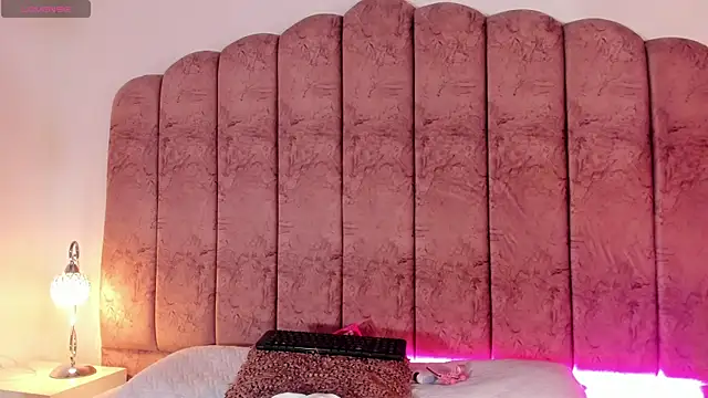 Snapshot of Carolina_Evanss chatting on 01-18-26, 03:43 Carolina Evanss online show from 01-18-26, 03:43