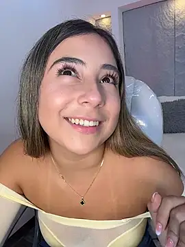 Snapshot of MelodyRey_ chatting on 02-25-26, 11:03 MelodyRey online show from 02-25-26, 11:03