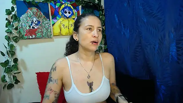 Snapshot of Leyla_Horny_Bg chatting on 05-11-26, 02:28 Leyla Horny Bg online show from 05-11-26, 02:28