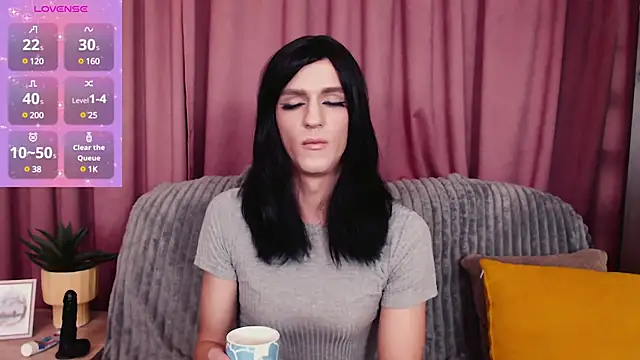 Snapshot of _CRYSTAL_tgirl chatting on 12-21-24, 12:38 CRYSTAL tgirl online show from 12-21-24, 12:38