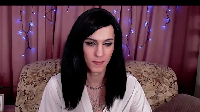 Snapshot of _CRYSTAL_tgirl chatting on 02-08-25, 03:08 CRYSTAL tgirl online show from 02-08-25, 03:08