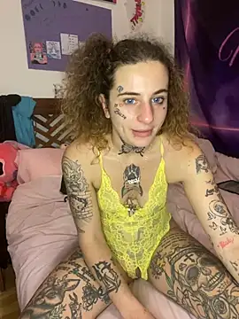 Snapshot of BlazyKitsune- chatting on 01-27-25, 02:35 BlazyKitsune- online show from 01-27-25, 02:35