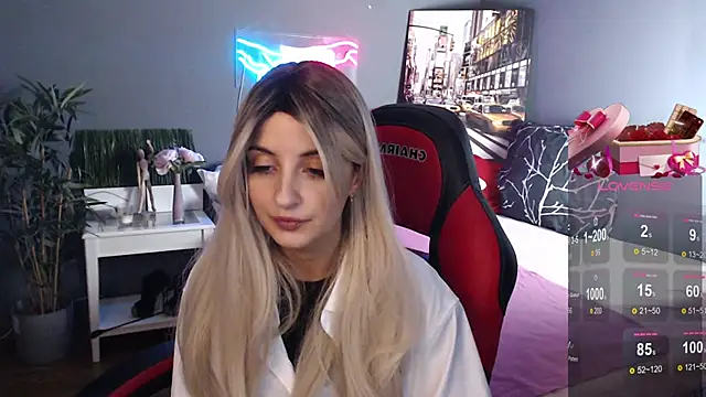 Snapshot of Katty_Lights chatting on 12-07-24, 10:01 Katty Lights online show from 12-07-24, 10:01