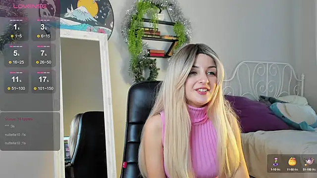 Snapshot of Katty_Lights chatting on 12-13-24, 09:02 Katty Lights online show from 12-13-24, 09:02