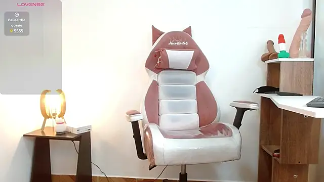 NAOMI WINDSOR online show from 02-27-25, 07:04