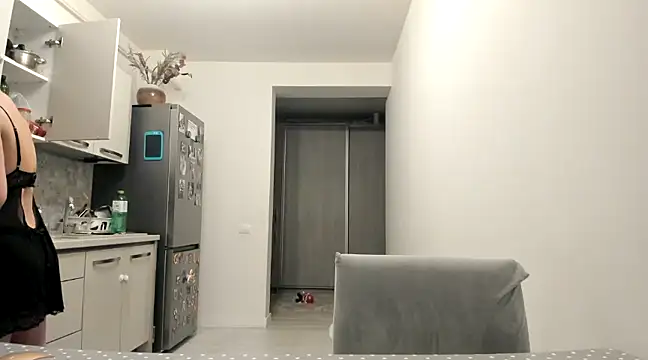 bbruneta37 online show from 02-04-25, 04:37