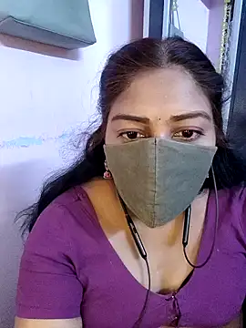 RomeoJuliet345 online show from 04-16-26, 01:12