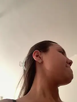 MiraMiss online show from 03-12-26, 07:47